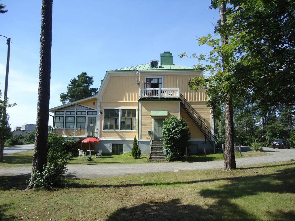 Maentyluodon Hotelli Pori Exterior foto